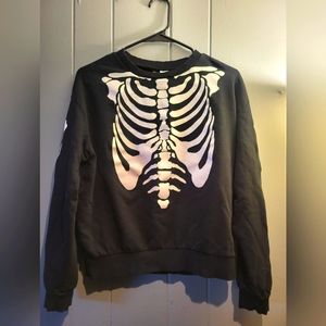 Womens skeleton Sweatshirt sz medium